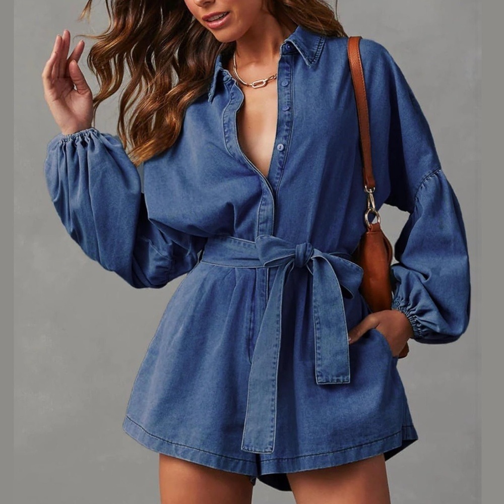 NWT Denim‎ Romper Belted Lantern Sleeve Jean Jumpsuit with Pockets – Small